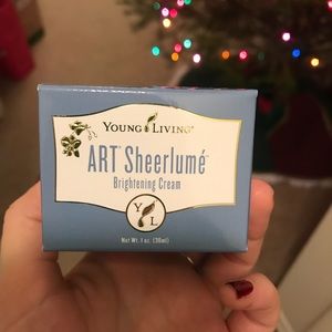 Young Living Sheerlume